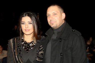 TANJA SAVIĆ KRIJE RAZVOD SA SUPRUGOM VEĆ TRI GODINE?! Novom partneru ni dan-danas nije priznala istinu!