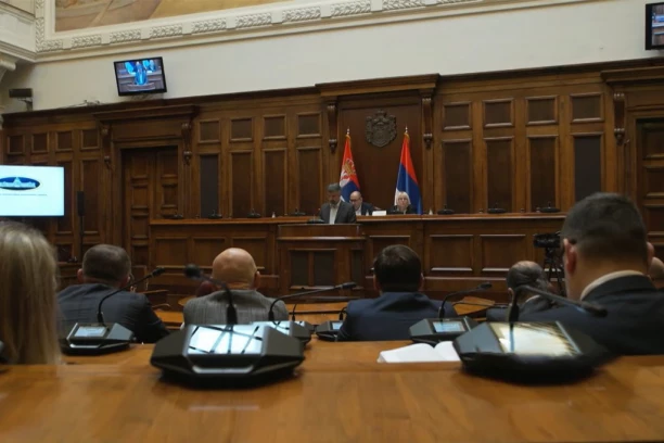 AFERA PUTUJUĆA ŽALBA: Haos na sednici tužilaca!