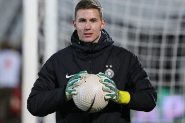 SADA I ZVANIČNO: Nekadašnji golman Partizana ima novi klub - do leta ostaje na staroj adresi!