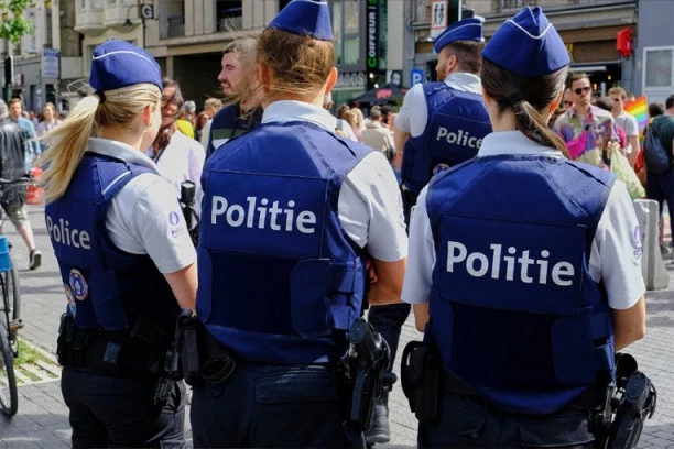 POLICIJA UPALA NA KONFERENCIJU KONZERVATIVACA: Briselske birokrate isti kao komunisti