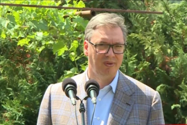 "ZA PREDUZETNIKE ČAK 50 ODSTO BESPOVRATNIH SREDSTAVA"! Vučić u Priboju najavio velike investicije, među njima i i izgradnju GONDOLE  između Zlatibora i Pribojske banje!