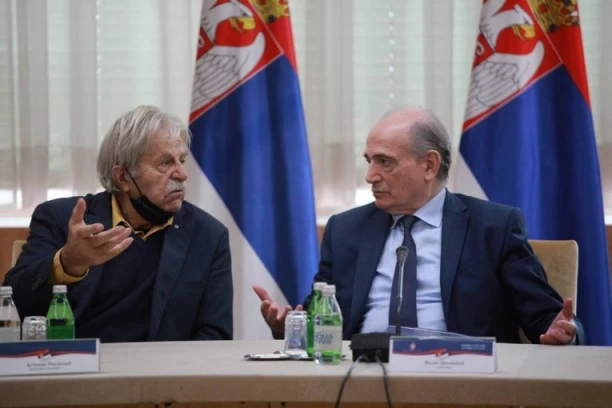 ZORAN BOŽOVIĆ NOVI SRPSKI HARAMBAŠA!