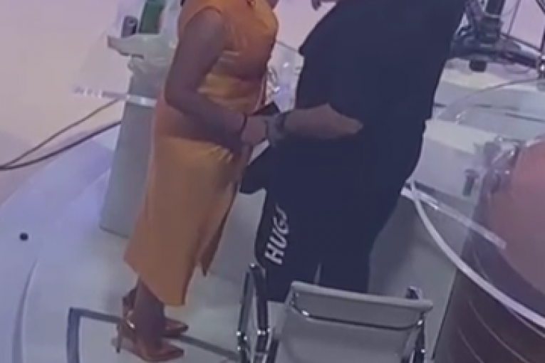 Miljana prilazi Zoli