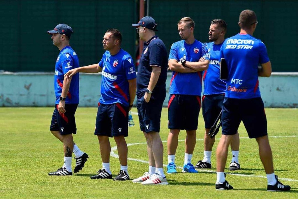 Barak Bahar sa stručnim štabom