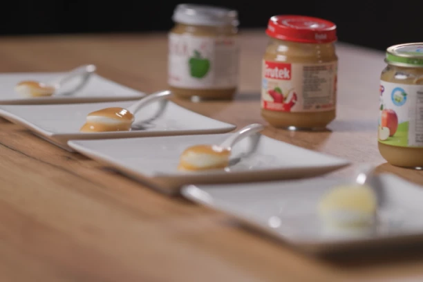 HITNOM REAKCIJOM POVUČENA HRANA ZA BEBE: Oglasili se iz komšiluka odmah!