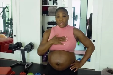 SLAVNA SERENA POKAZALA TRUDNIČKI STOMAK: Na zabavi otkrila pol deteta