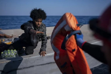 SLEPI PUTNICI IZ NIGERIJE PREŽIVELI NA BRODU BEZ HRANE I VODE! Tresli smo se od STRAHA!