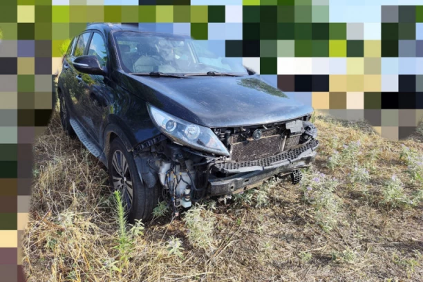 UKRALI SU VAM AUTO U GRČKOJ? OBAVEZNO POGLEDAJTE OVE FOTOGRAFIJE Siniši su na letovanju "digli kiu", pa je saznao da je korišćena za ŠVERC MIGRANATA!