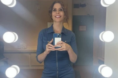 "ČEKALA SAM 10 GODINA DA TE KONAČNO DRŽIM U NARUČJU": Voditeljka zaprepastila porodicu slikom iz porodilišta, devojčici dala neobično ime