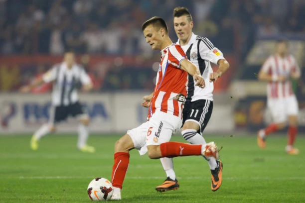 ON ZNA KAKO SE OSVAJAJU TROFEJI: Nekadašnji fudbaler Crvene zvezde predstavljaće glavnu uzdanicu u borbi za vrh tabele!