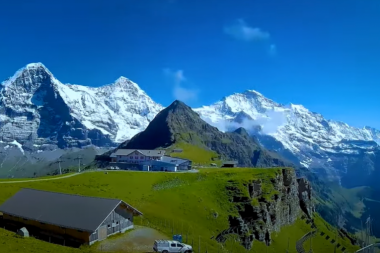 Serija nesreća potresa Švajcarsku! Šestoro alpinista stradalo u Alpima, jedna osoba u kritičnom stanju!