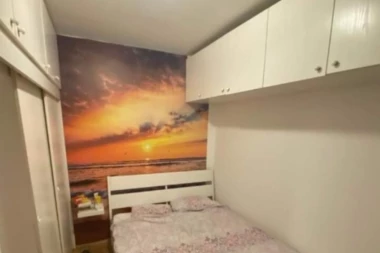 DA LI JE OVAJ ČOVEK NAJBAHATIJI STANODAVAC U BEOGRADU!? Izdaje sobe za 300 i 250 evra! Ljudi frapirani: Taman ti dva cimera OTPLATE to što ti treba da platiš!