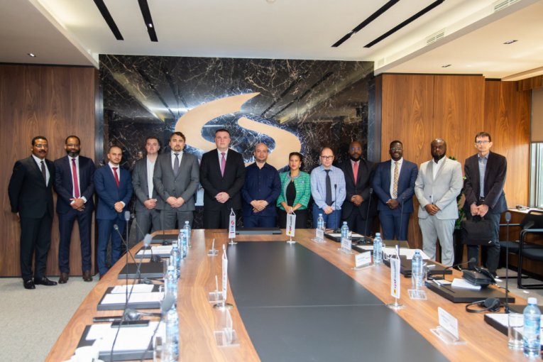 Poseta delegacije Sonangola NIS-u