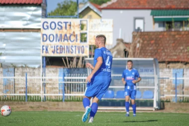 DOSTA NOVIH LICA U STAROJ PAZOVI: Igrački kadar Jedinstva je dobio "ceo novi tim", u planu je još par pojačanja!