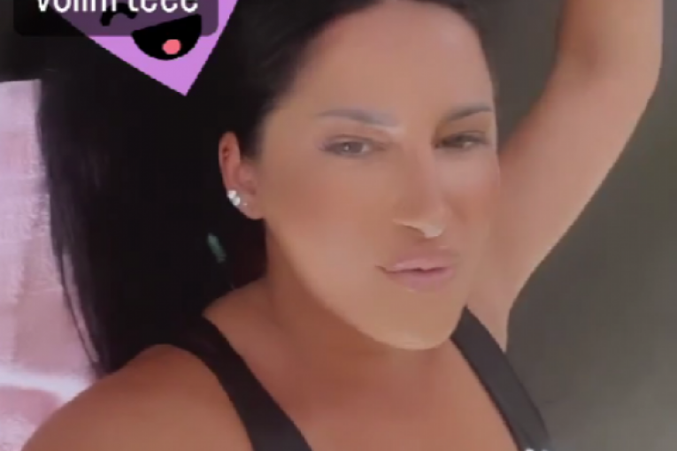 Sandra Čaprić posvećuje pesmu Stefanu Kariću