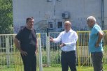 UOČI STARTA NOVE SEZONE: Gradonačelnik posetio crveno-bele - u planu su radovi na poboljšanju infrastrukturnih uslova na stadionu!