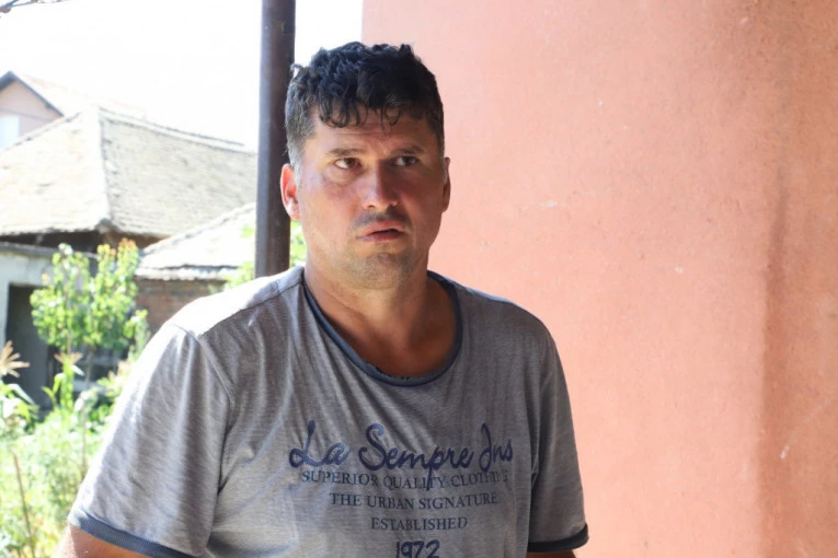 NIKOLA SE PRE UDESA OPRAŠTAO SA MAJKOM KAO DA SE NE VRAĆA: Jovanov otac o momku koji je preživeo Blažićev masakr, a sada se BORI ZA ŽIVOT