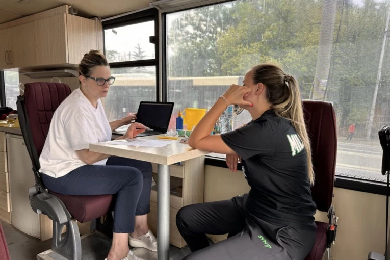 NAŠE MALO, ZA NEKOGA ZNAČI MNOGO: Uspešno organizovana akcija davanja krvi! (FOTO GALERIJA)