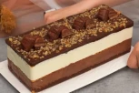 KINDER BUENO KOLAČ: Neodoljiva poslastica bez pečenja - brzo i jednostavno! (VIDEO)