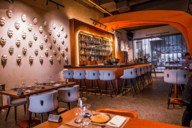 W contemporary Japanese cuisine - Fuzija hrane i pića istočnjačke gastronomije