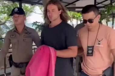 BIZARNO! SIN POZNATIH GLUMACA RASKOMADAO SVOG LJUBANIKA: Glavu bacio u more, a telo...