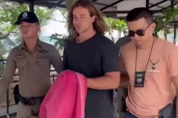 BIZARNO! SIN POZNATIH GLUMACA RASKOMADAO SVOG LJUBANIKA: Glavu bacio u more, a telo...