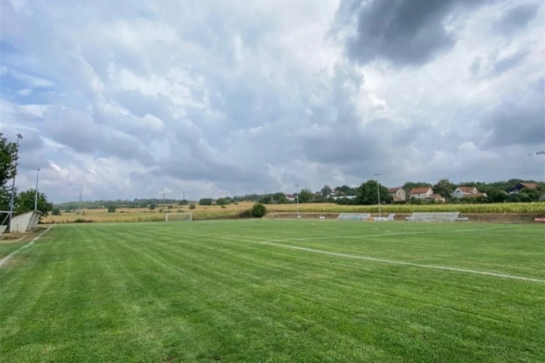 DERBI ZA PAMĆENJE U MAJURU: Četiri gola, spektakl, ali ipak podela bodova!