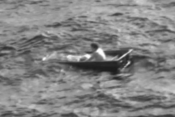 OTIŠAO NA PECANJE, PA NESTAO U OKEANU! Ispovest mladića koji je PREŽIVEO 35 sati u Atlantskom okeanu ledi krv u žilama