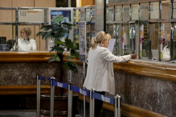 PENZIONERIMA STIŽE DODATAK NA PENZIJU! Evo kome leže 5.000 dinara i kada!