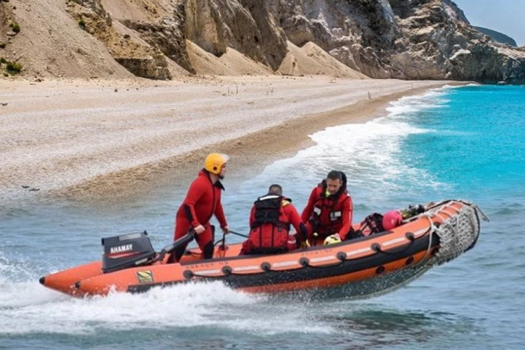 SRPSKI TURISTA TEŠKO POVREĐEN NA LEFKADI: Operacija trajala satima!