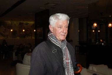 ZAVRŠILA U ZATVORSKOJ BOLNICI NA ODVIKAVANJU: Ćerka Aljoše Vučkovića bila u PAKLU DROGE, glumca snašla i druga muka!