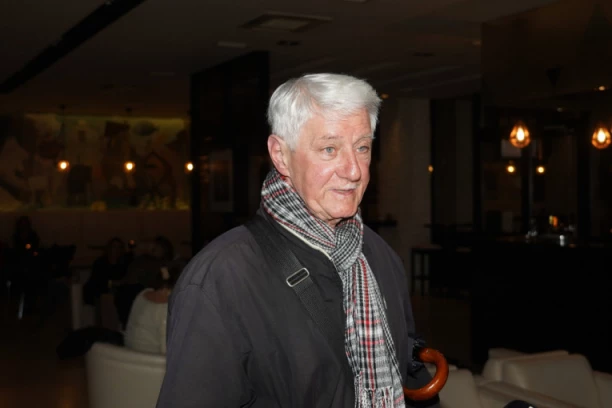 ZAVRŠILA U ZATVORSKOJ BOLNICI NA ODVIKAVANJU: Ćerka Aljoše Vučkovića bila u PAKLU DROGE, glumca snašla i druga muka!