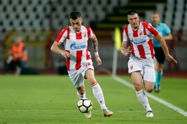 BOMBA LETNJEG PRELAZNOG ROKA: Svakog časa se može očekivati i zvanična potvrda - nekadašnji fudbaler Crvene zvezde ponovo oblači opremu crveno-belih boja?