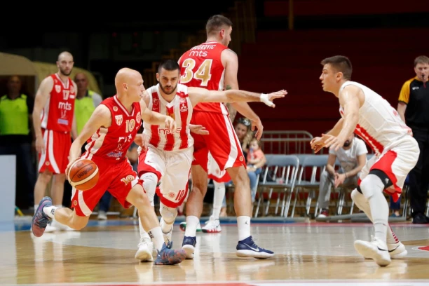 LJUDI, A PRASE? Đoković otkrio zašto su igrači Borca bili srećni kada su izgubili od Crvene zvezde Meridianbet!