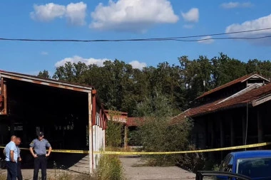 DUŠEVNI BOLESNIK IZREŠETAO DETE PRED OCEM! Dečak (9) ubijen u krvavom pohodu - monstrum tada nasumično pucao na putu, sa sobom nosio BOMBE I MINU!