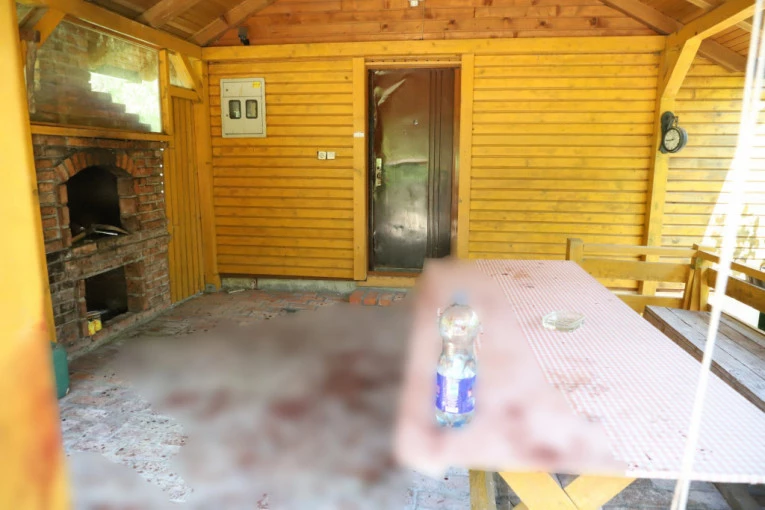 KUĆA UŽASA BIĆE SPALJENA DO TEMELJA! Oglasio se vlasnik vikendice u kojoj je monstrum ubio Nizamu! POD TREMOM I DALJE KRV UBIJENE ŽENE!