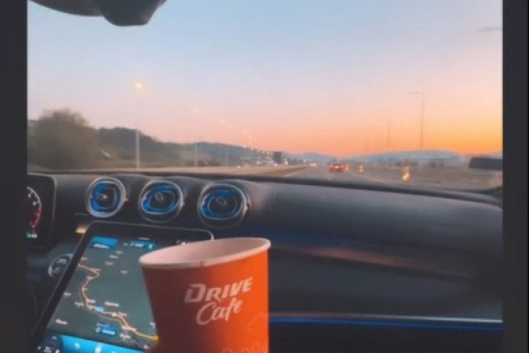 Tijana Em pokazala novog dečka