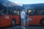 GRADSKI AUTOBUS POTPUNO SMRSKAN! Jezivi udes na Belim vodama! (FOTO)