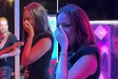 ALEKSANDRU PRIJOVIĆ RASPLAKALI NA NASTUPU: Pevačica se slomila na sceni zbog ovih reči!