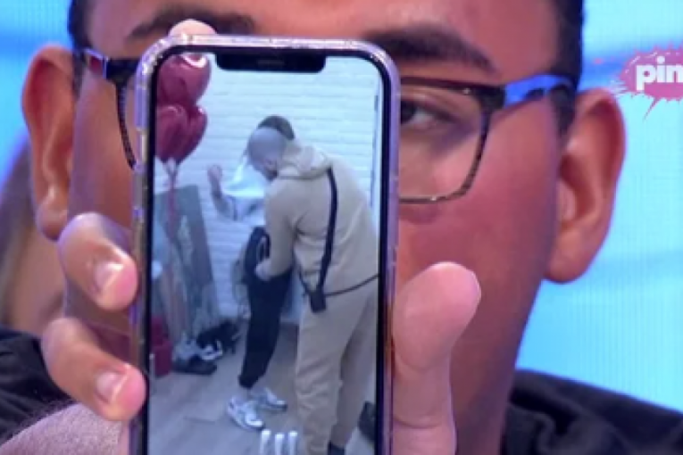 Nenad Lazić Neca pokazuje snimak Ane i Zvezdana