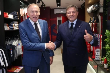 SPECIJALNI GOST PIKSIJA I DŽAJIĆA: LEGENDA pružila podršku FSS pred MEČ ODLUKE sa Dancima