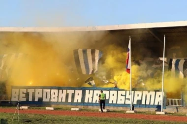 DRIM TIM SA STARE KARABURME: Novo pojačanje stiglo na Omladinski stadion - krilni napadač crveno-belih obukao opremu plavo-belih boja!