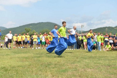 SLEDI REPUBLIČKO FINALE: Završena regionalna takmičenja pete sezone Seoskih igara! (FOTO GALERIJA)