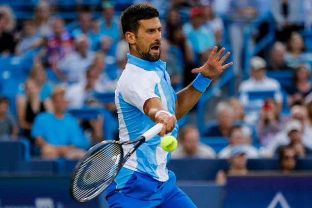 ĐOKOVIĆ EKSPRES: Nole DEMOLIRAO Francuza i izborio plasman u četvrtfinale - sledi SPEKTAKL!