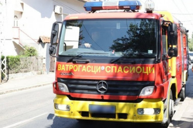 UŽAS U VINČI: Izgorela kuća u požaru, troje povređenih!