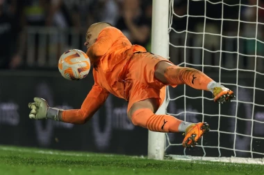 GROBARI IMAJU NOVOG MILJENIKA: Ovako je Jovanović uništio Sabah u penal seriji (VIDEO)
