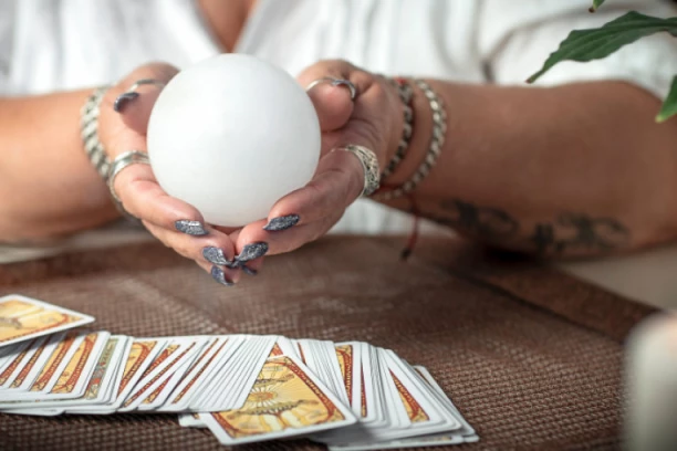 PROVERITE DA LI STE POD CRNOM MAGIJOM: Ovi simptomi mogu da ukažu na to, NIKO nije imun na nju!