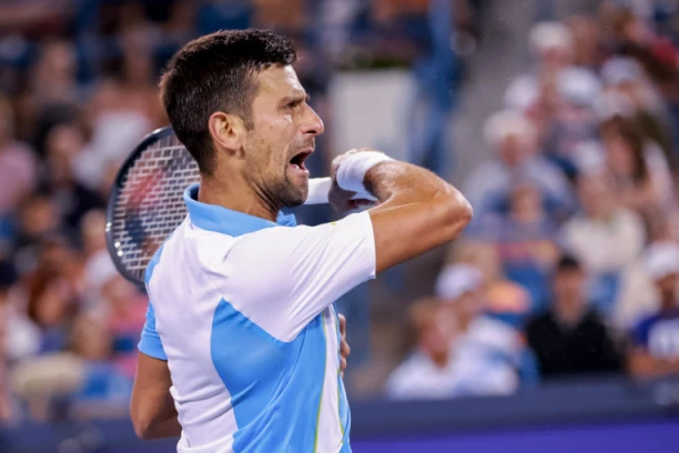 NOLE JE BIO BAŠ BESAN! Đoković se DRAO na sudiju: "Hoćeš da ti..."!