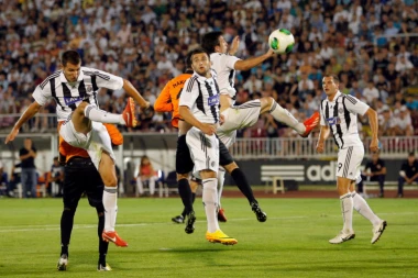 SVI ZNAJU KOJI JE NAŠ CILJ: Nekadašnji fudbaler Partizana nema dilemu kada je aktuelna sezona u pitanju!