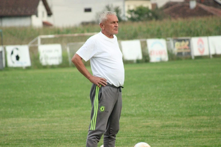 JEDINO JE POZNATO DA SE I DALJE NIŠTA NE ZNA: Borba za bodove počinje, a u klubu na mnoga pitanja nemaju odgovore! (FOTO GALERIJA)